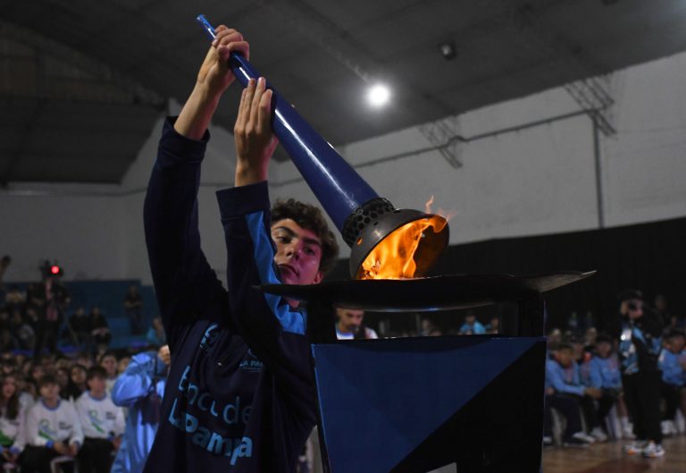 Fotos: con garra y unidad, vuelven los Juegos Patagónicos: La Pampa encendió la llama del deporte regional