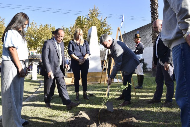 Se conmemoró el 43 aniversario del hundimiento del ARA General Belgrano en La Pampa