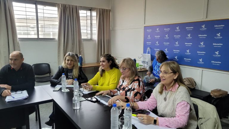Paritaria docente: UTELPa rechazó la oferta del gobierno por “insuficiente” y exige mejoras sustanciales para mayo
