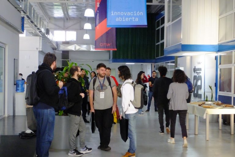 Abrirse paso en el futuro digital: Se inauguró un Hackathon en La Pampa