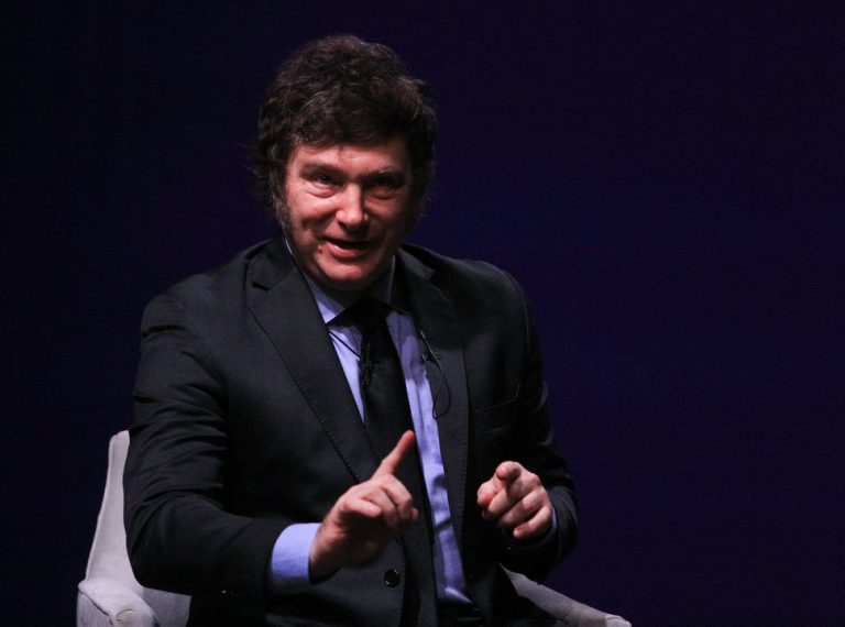 Milei, contra el aborto: “Lo estamos pagando en la tasa de natalidad”