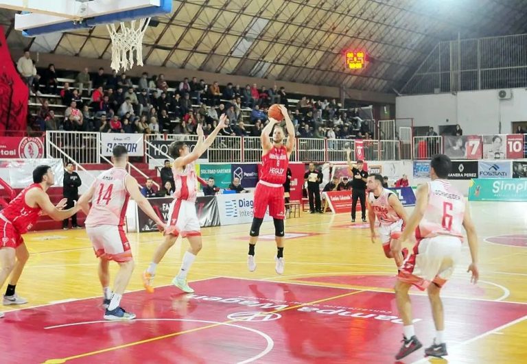 Federal de Básquet: Independiente avanzó con lo justo y es el único pampeano que sigue en carrera