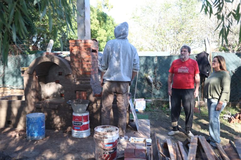 Encuentro de ceramistas en General Pico: una jornada de construcción colectiva