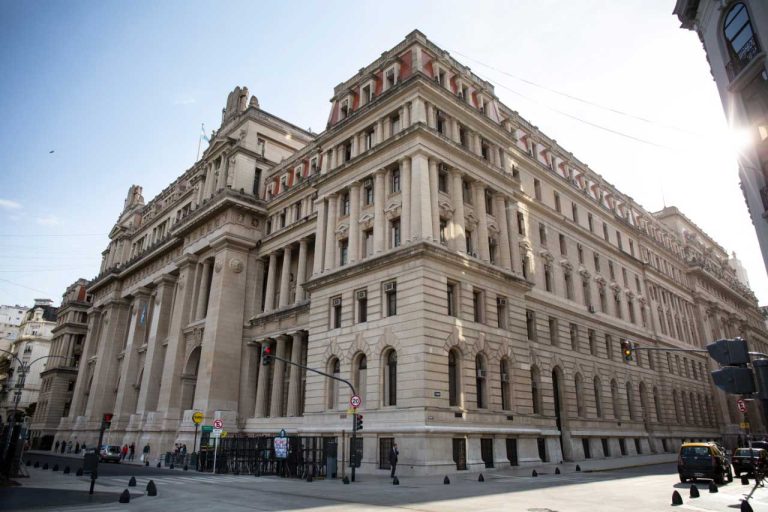 Fondos previsionales: La Corte Suprema citó al Gobierno de La Pampa y a Nación a una audiencia para el 5 de noviembre