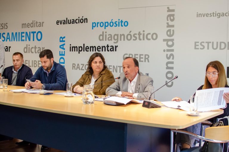 Licencias profesionales: La Pampa analiza la adhesión al decreto nacional entre dudas y cuestionamientos