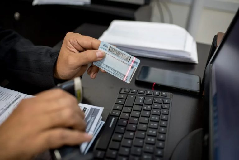 Licencias de conducir: cambios nacionales generan complicaciones y el municipio busca adaptarse