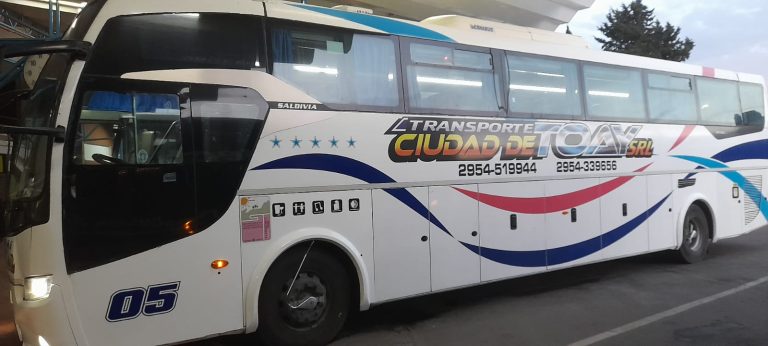 Comienza a operar el nuevo servicio de transporte entre Santa Rosa y General Acha
