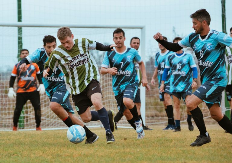2° fecha del Torneo “Entre Amigos”: victorias clave y varios empates en una fecha llena de goles
