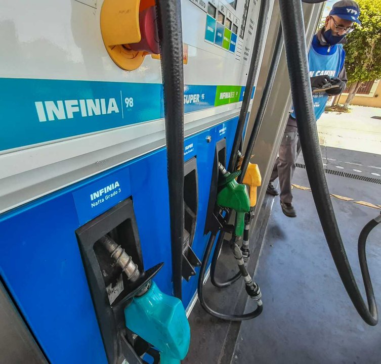 Petrolera Puma aumentó sus combustibles y Shell se prepara para dar el mismo paso: ¿qué hará YPF?