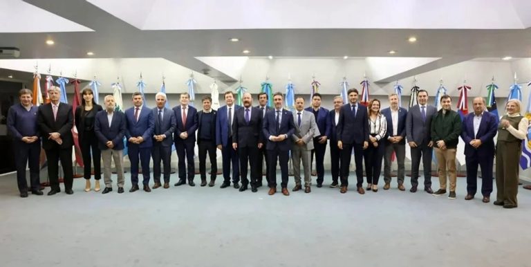 Los gobernadores se reúnen hoy por la caída de la coparticipación federal