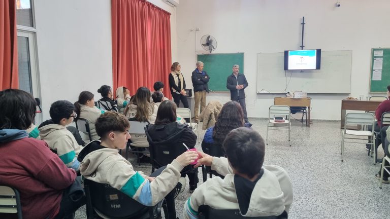 Funcionarios de General Pico realizan talleres y simulacros de audiencia en el marco del programa “Educación + Justicia”