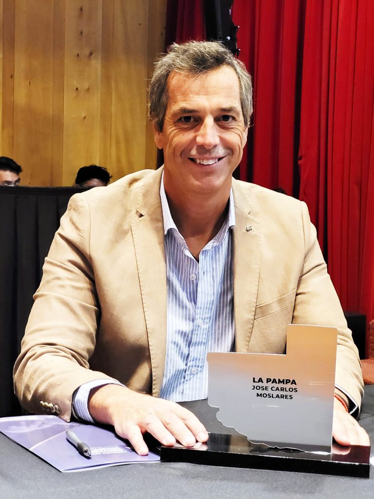 El IETEI incorpora a un referente pampeano en su Consejo Académico