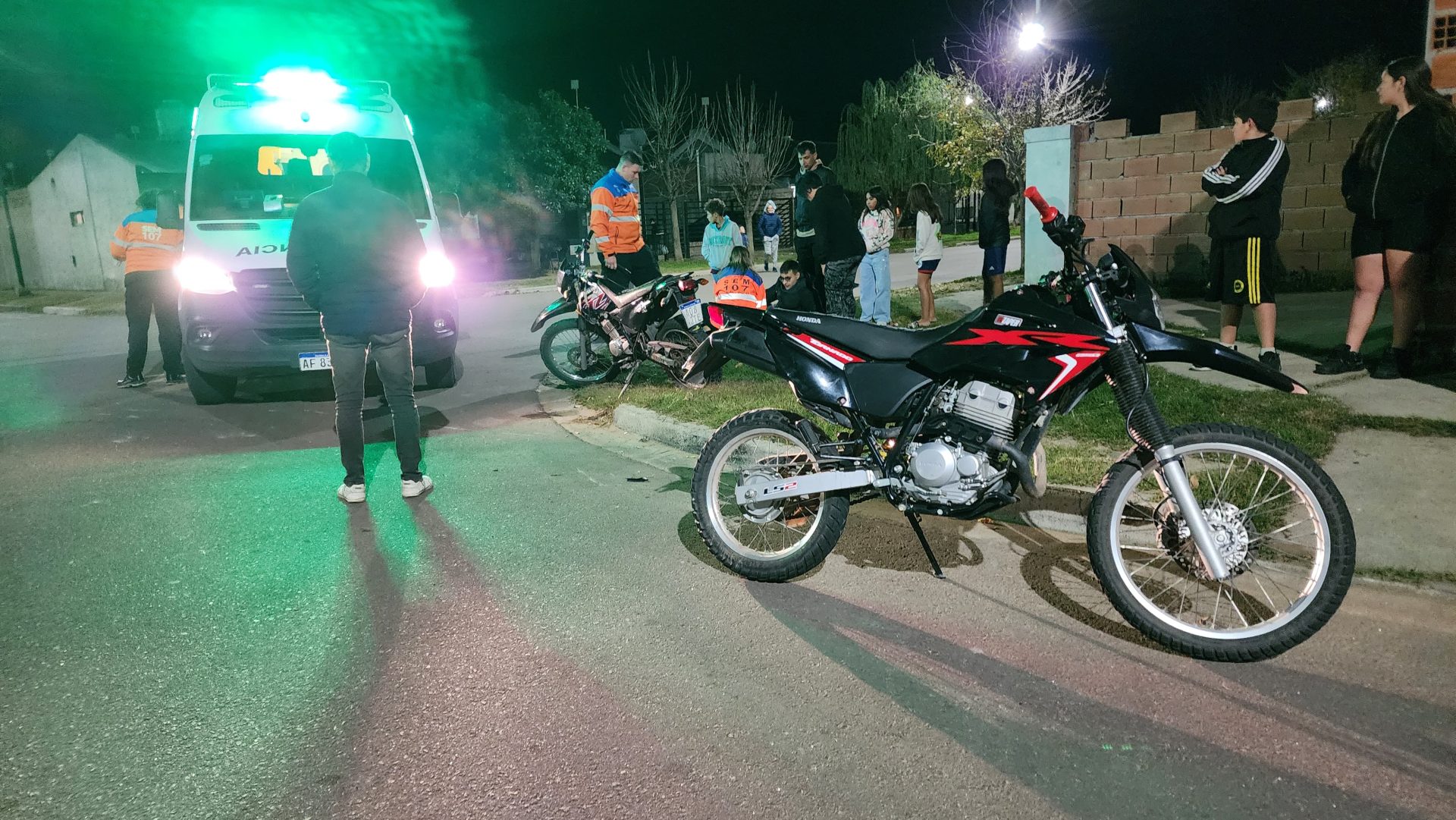 Dos motociclistas hospitalizados tras un siniestro vial en calles 448 y ...