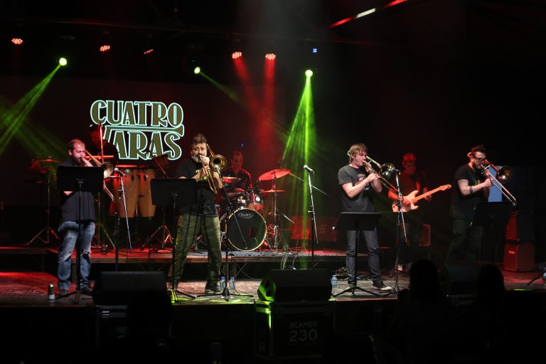 El Ateneo Cultural desbordó de música y talento en una JAM Session solidaria en El Viejo Galpón