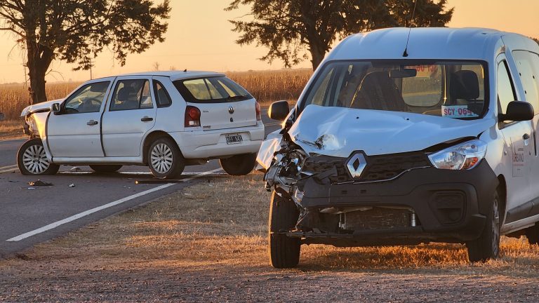 Intentó evadir un operativo cerrojo con un auto robado y chocó cerca de Speluzzi: dos hospitalizados