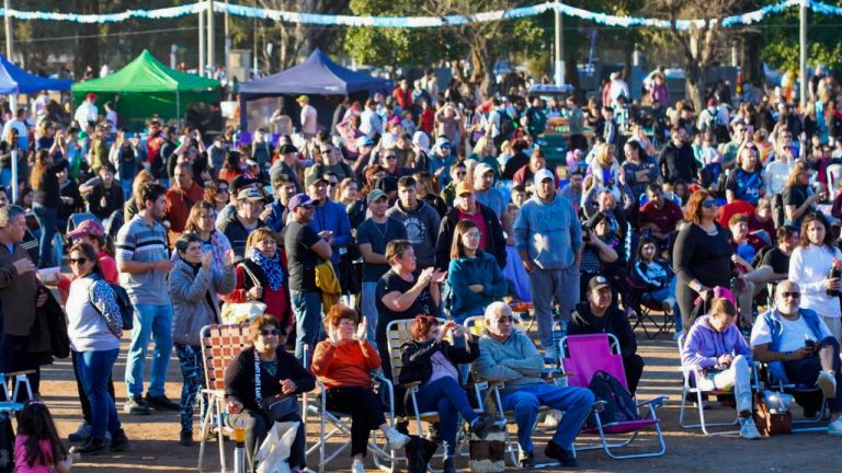 Una multitud disfrutó del primer Festival FUA en Toay