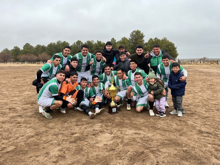 Bajo la nieve, Puelén se consagró campeón en final conmovedora ante Alta Gracia