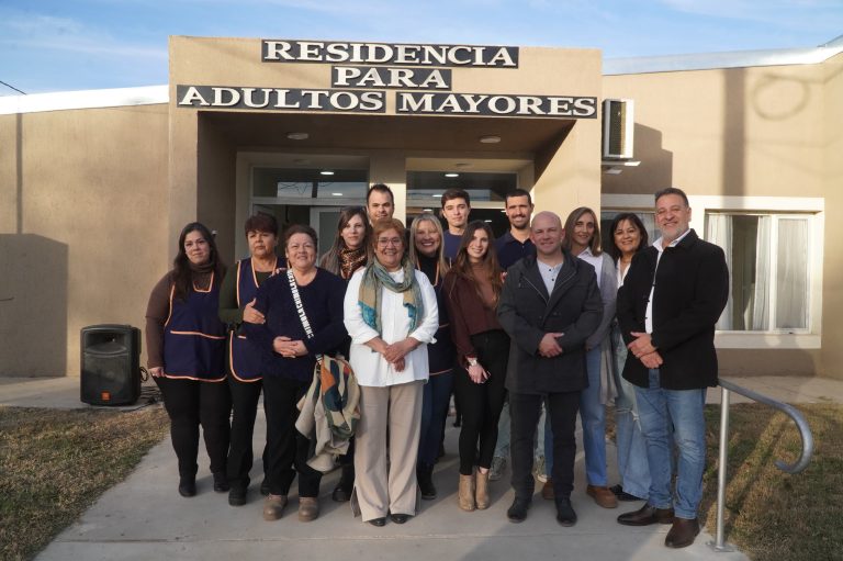 Inauguración de la residencia para personas mayores “Rayito de Sol” en Villa Mirasol