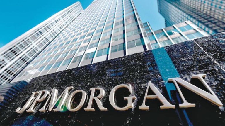 JP Morgan mantiene su postura optimista frente a Argentina y recomienda invertir en acciones