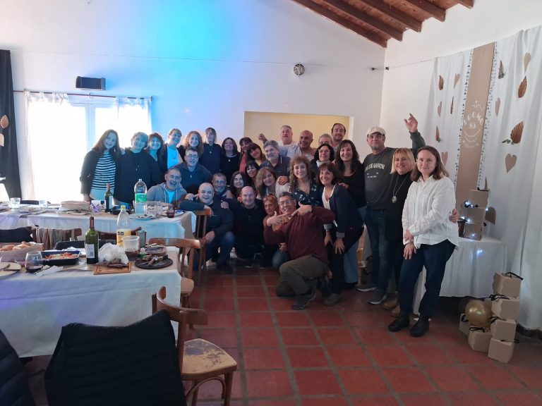 Emotivo reencuentro: la promoción 1985 del Colegio República de El Salvador celebró sus 40 años