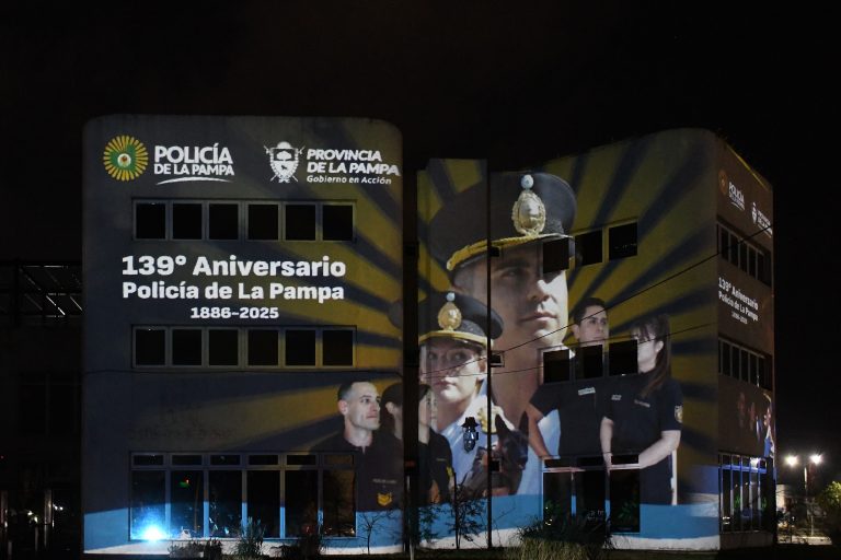 Celebración del 139° aniversario de la Policía de La Pampa con proyección artística en el MEDASUR