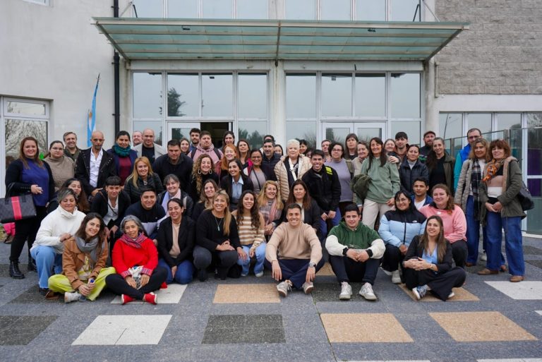 Refuerzan la atención al turista en La Pampa con taller de comunicación