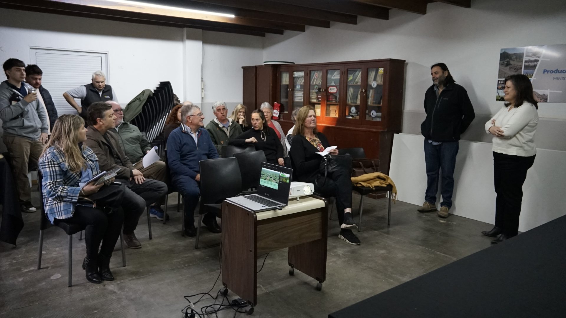 Destinan 100 millones de pesos a productores pampeanos para el manejo sustentable del bosque