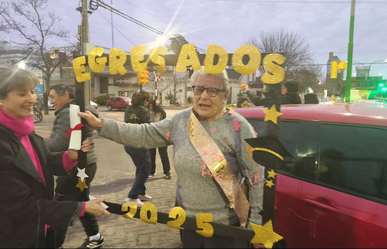Una historia de superación: a los 69 años, Marta Gariglio Picco finaliza la secundaria y mira hacia el futuro