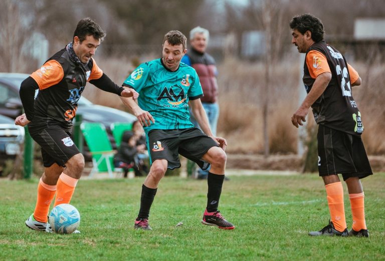 Torneo “Entre Amigos”: Se disputó la novena fecha con partidos apasionantes y muchas emociones