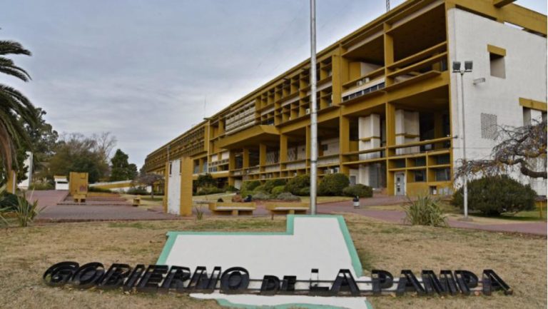 La Provincia repartió fondos a municipios para déficit y emergencias: más de $236 millones