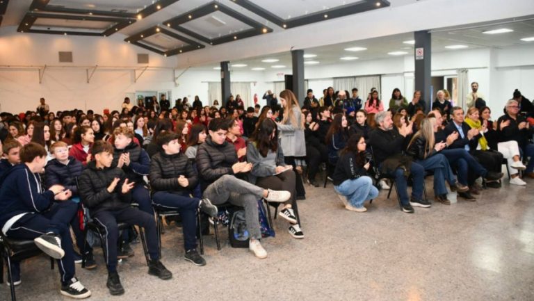 Encuentro provincial promueve la cooperación entre jóvenes estudiantes