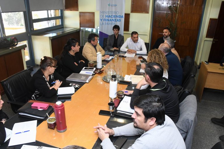 Paritarias: el Gobierno ofreció dos alternativas salariales para superar la inflación