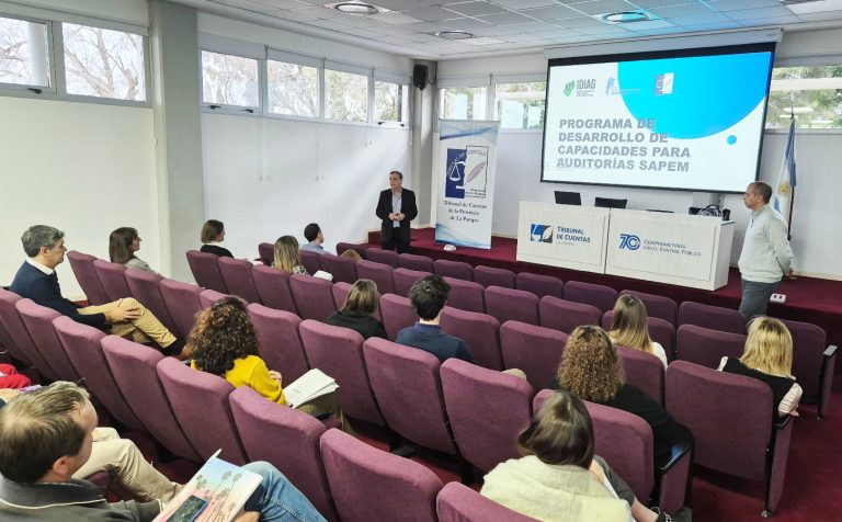 El Tribunal de Cuentas de La Pampa se capacitó en auditorías de fondos públicos para las SAPEM