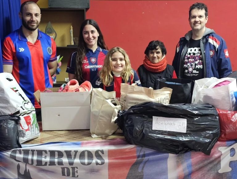 Solidaridad azulgrana: la peña “Cuervos de La Pampa” entregó abrigo a familias necesitadas