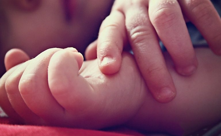Dos bebés intoxicados con cocaína en una semana: una grave señal de alarma social