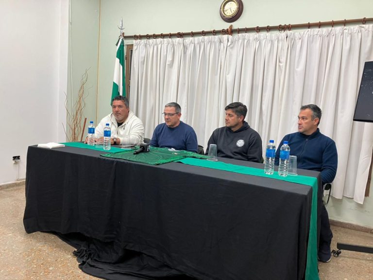 Juan Abaurre, nuevo DT de Ferro: “hay que devolver al club al lugar que le corresponde”