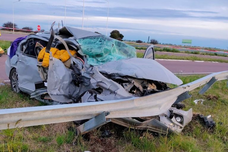 Tragedia cerca de Ataliva Roca: una mujer murió en un choque en el cruce de las rutas 35 y 18