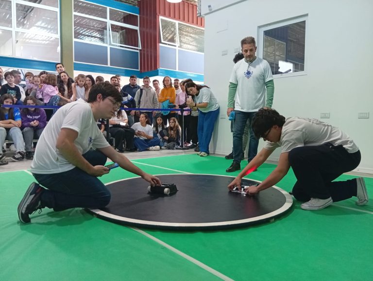 De la primaria al mercado laboral: la programación y la robótica pisan fuerte en La Pampa