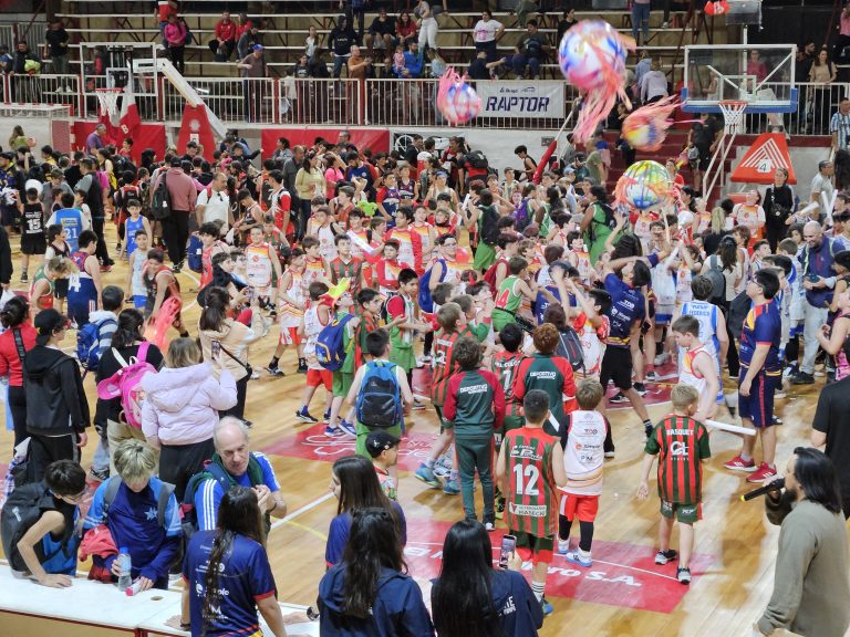 Una verdadera fiesta del básquet: El “Diablito 2025” convocó a más de 500 chicos en Sportivo Independiente