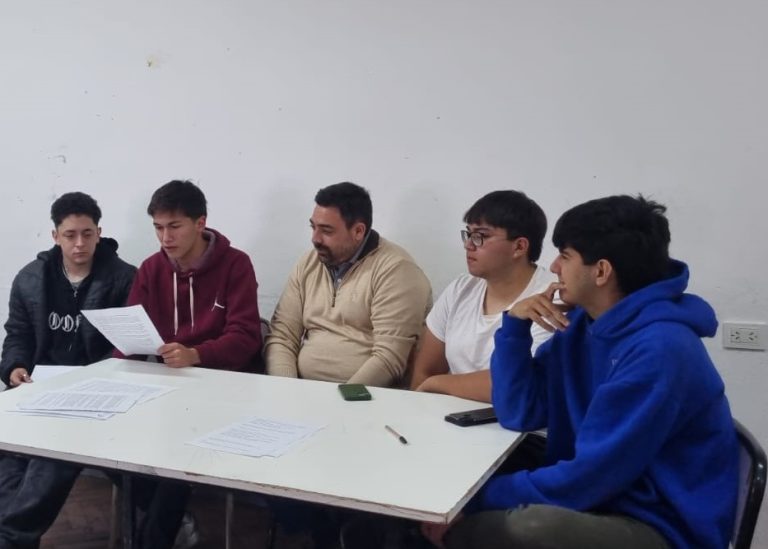 Educación + Justicia: alumnos de General Pico participaron de un simulacro de audiencia