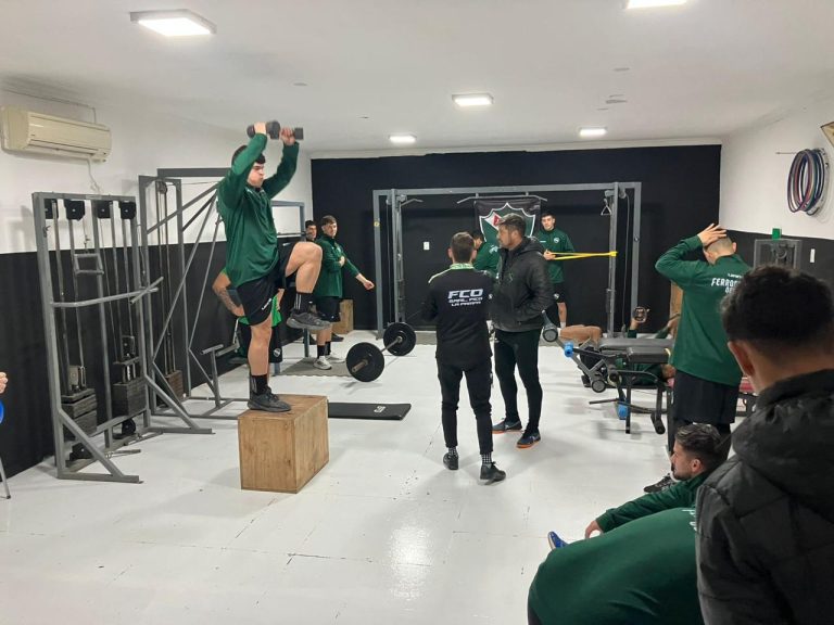Ferro de Pico puso primera: con Abaurre al mando, el “Verdolaga” inició su camino en el Federal Amateur