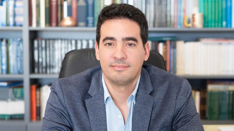 Adrián Ravier: “La Pampa debería adherir al RIGI por razones técnicas y de desarrollo”