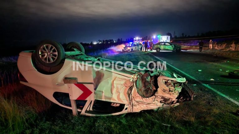Grave siniestro vial entre General Pico y Speluzzi: tres vehículos involucrados y un auto volcado