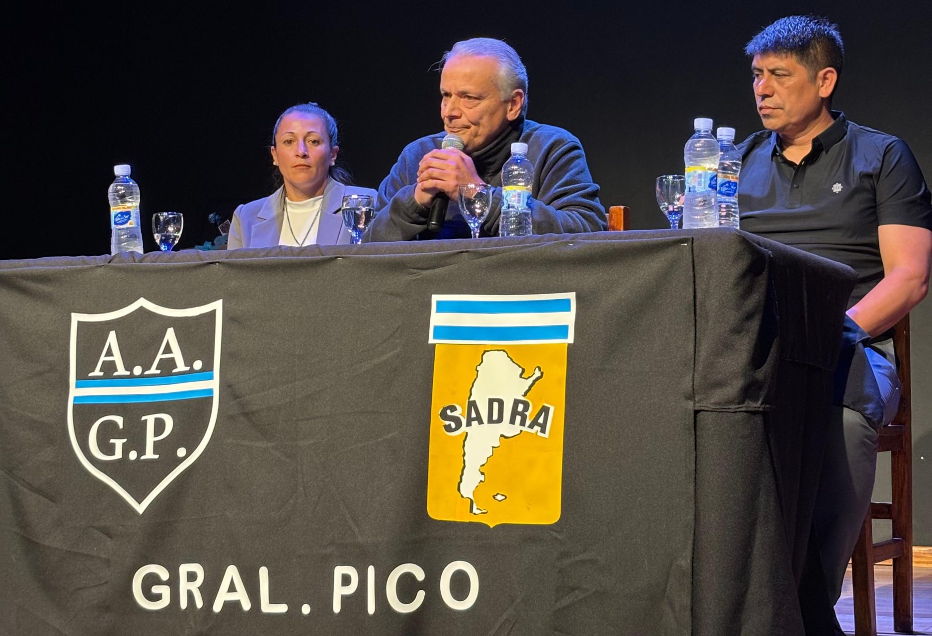 Javier Castrilli en General Pico: “El fútbol nunca más volverá a ser como lo concebimos hace 20 años”
