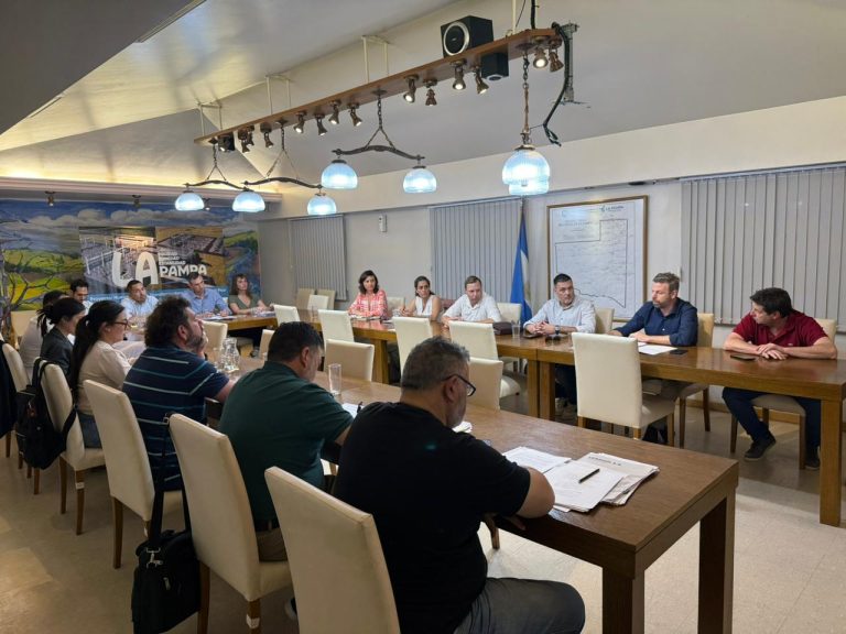El Gobierno provincial avanza en el proceso licitatorio del área “El Medanito”