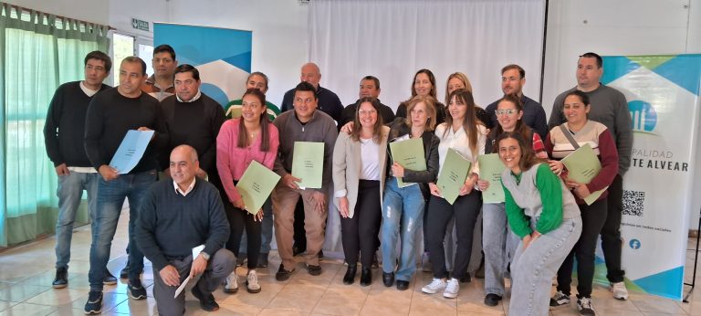 Intendente Alvear: el Municipio entregó más de $16,9 millones en microcréditos para fortalecer a emprendedores