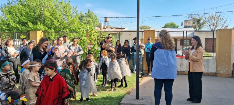 Intendente Alvear: la infancia celebró la Diversidad Cultural con danzas y leyendas ancestrales