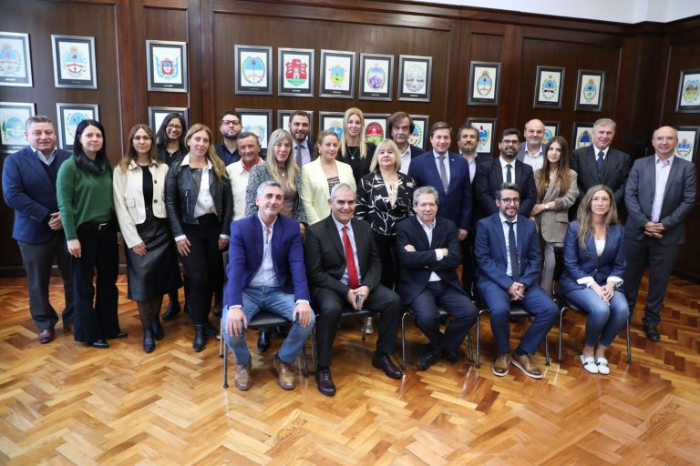 COFEDEC: La Pampa busca soluciones a conflictos de consumo con empresas como Shein y Netflix