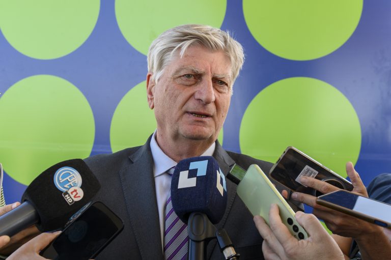 Ziliotto advirtió que si el Gobierno llama a dialogar “debe ser una convocatoria amplia”