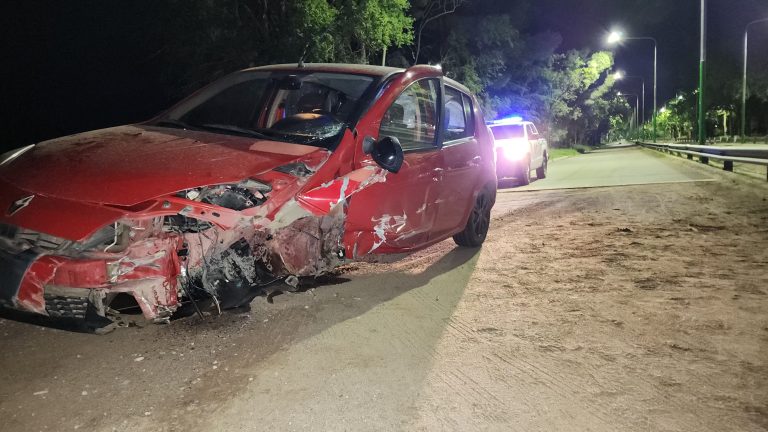 Perdió el control, recorrió 200 metros y chocó dos veces contra el guardarrail